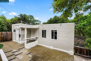 2220 S Crest Ave, Martinez, CA 94553