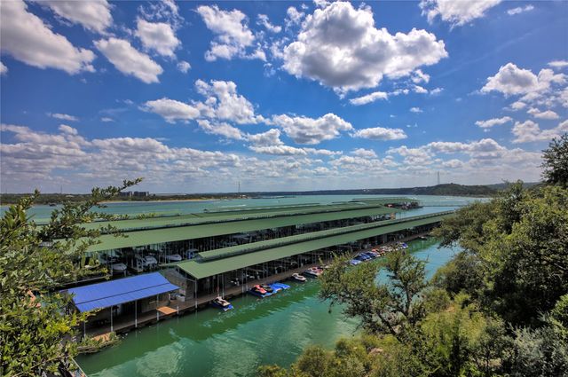 7306 Admirals Park DR, Jonestown, TX 78645