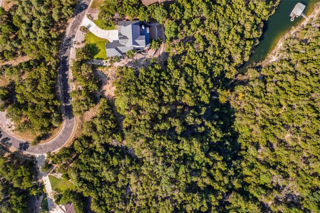 7306 Admirals Park DR, Jonestown, TX 78645