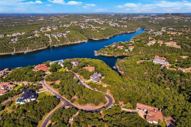 7306 Admirals Park DR, Jonestown, TX 78645