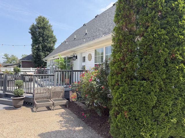 120 Summerlin Dr, Gallatin, TN 37066
