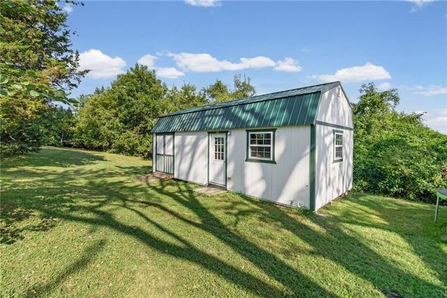 11713 HILLS Lane, Kearney, MO 64060