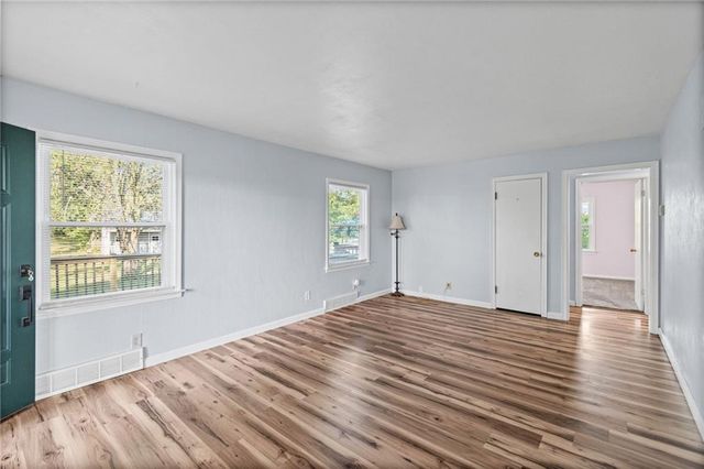 11713 HILLS Lane, Kearney, MO 64060