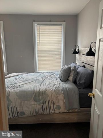 2250 N LAMBERT ST, Philadelphia, PA 19132