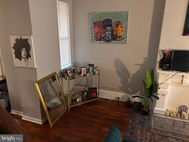 2250 N LAMBERT ST, Philadelphia, PA 19132