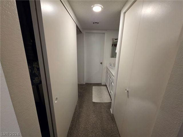 4211 Sanderling Circle 285, Las Vegas, NV 89103