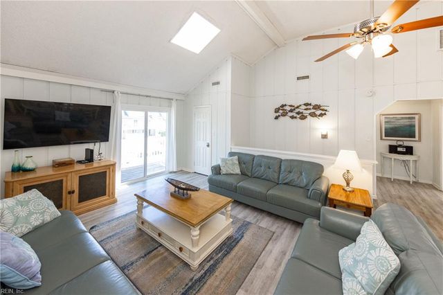 3361 Sandfiddler RD, Virginia Beach, VA 23456