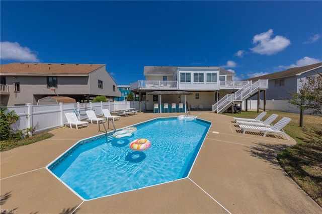 3361 Sandfiddler RD, Virginia Beach, VA 23456