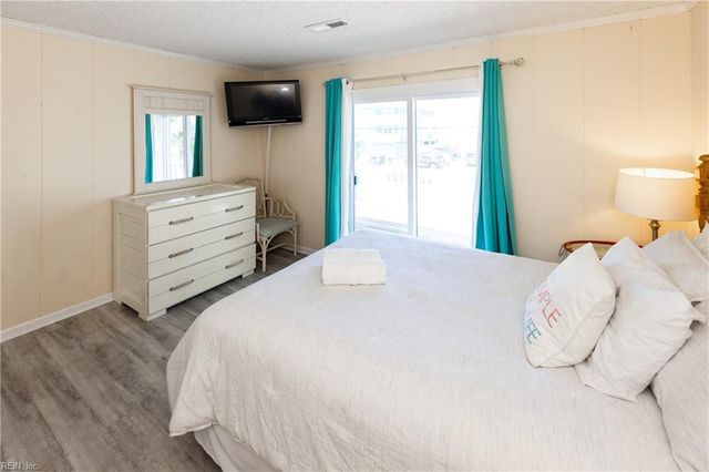 3361 Sandfiddler RD, Virginia Beach, VA 23456
