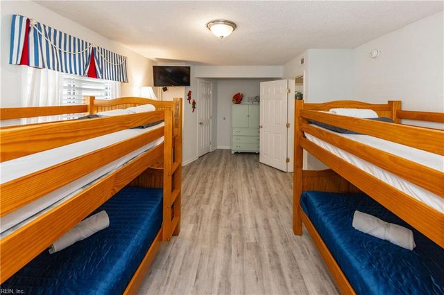 3361 Sandfiddler RD, Virginia Beach, VA 23456