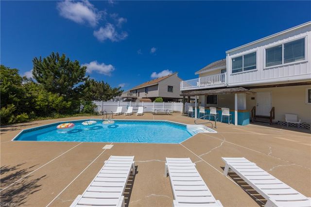 3361 Sandfiddler RD, Virginia Beach, VA 23456
