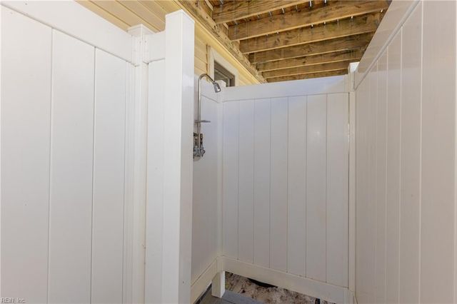 3361 Sandfiddler RD, Virginia Beach, VA 23456