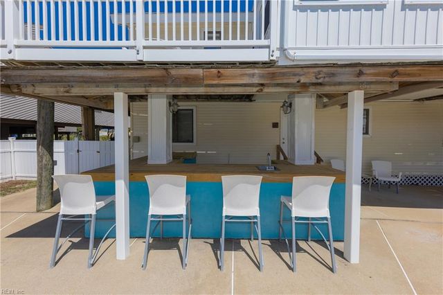 3361 Sandfiddler RD, Virginia Beach, VA 23456