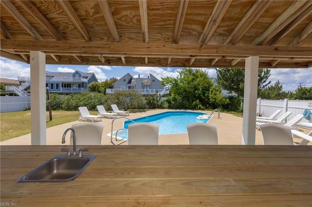 3361 Sandfiddler RD, Virginia Beach, VA 23456