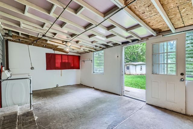 1313 Perez ST, Austin, TX 78721