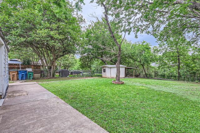 1313 Perez ST, Austin, TX 78721