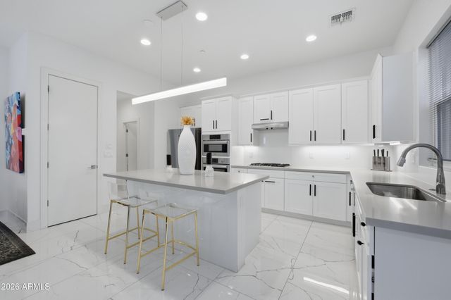 3200 N 39TH Street 28, Phoenix, AZ 85018