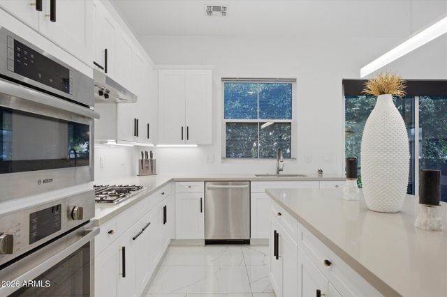 3200 N 39TH Street 28, Phoenix, AZ 85018
