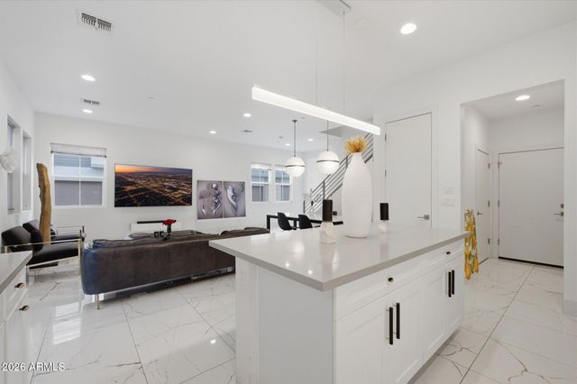 3200 N 39TH Street 28, Phoenix, AZ 85018