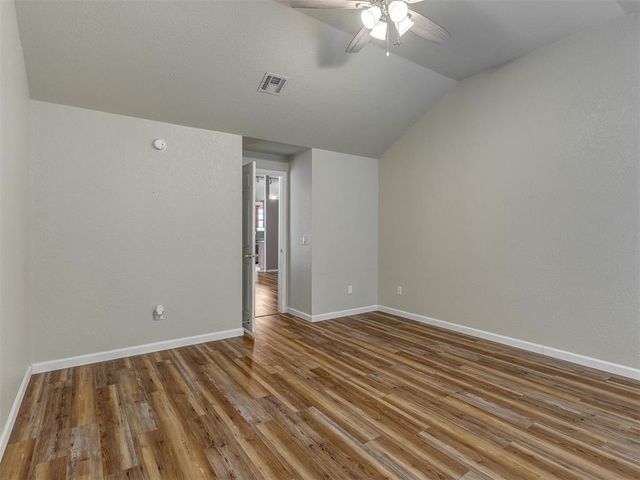 901 SE 37th Street, Moore, OK 73160