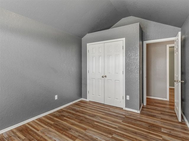 901 SE 37th Street, Moore, OK 73160