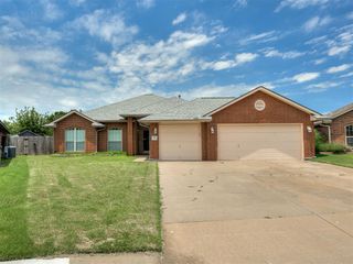 901 SE 37th Street, Moore, OK 73160