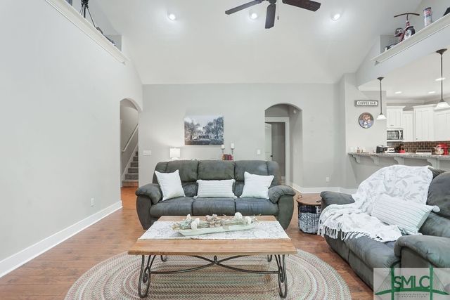 190 Blackjack Oak Drive E, Richmond Hill, GA 31324