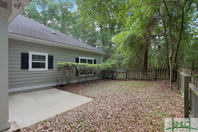 190 Blackjack Oak Drive E, Richmond Hill, GA 31324