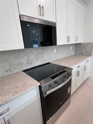 4784 SW 72nd Ter 0, Davie, FL 33314