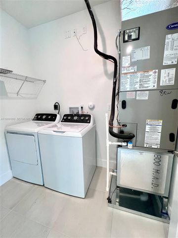 4784 SW 72nd Ter 0, Davie, FL 33314