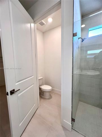 4784 SW 72nd Ter 0, Davie, FL 33314