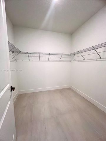 4784 SW 72nd Ter 0, Davie, FL 33314