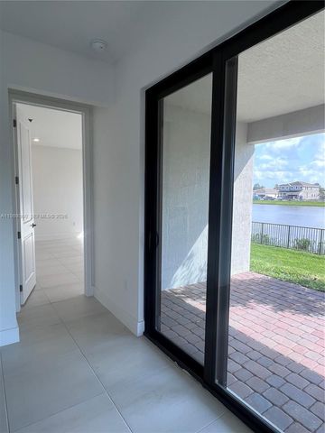 4784 SW 72nd Ter 0, Davie, FL 33314