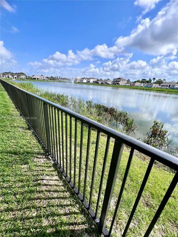 4784 SW 72nd Ter 0, Davie, FL 33314