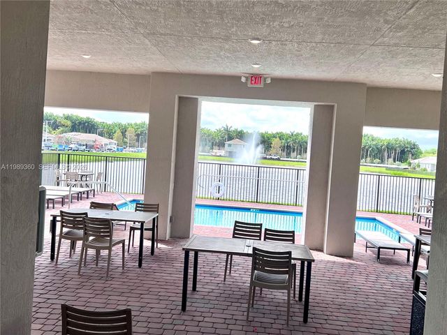 4784 SW 72nd Ter 0, Davie, FL 33314