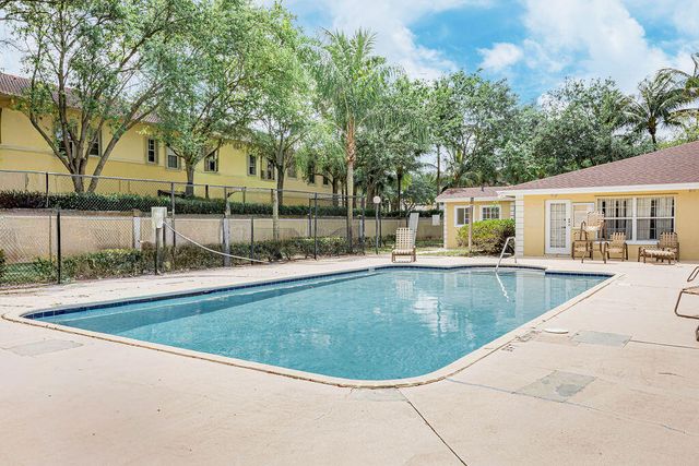 1501 PALM BEACH TRACE Drive, Royal Palm Beach, FL 33411