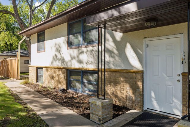 5101 56th Avenue N, Crystal, MN 55429