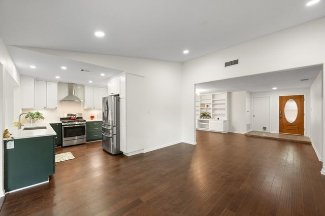 5109 Fort Mason DR, Austin, TX 78745
