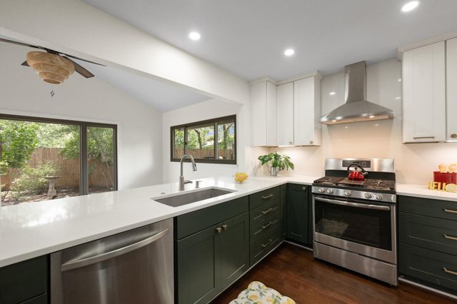 5109 Fort Mason DR, Austin, TX 78745