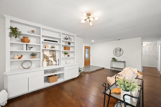 5109 Fort Mason DR, Austin, TX 78745