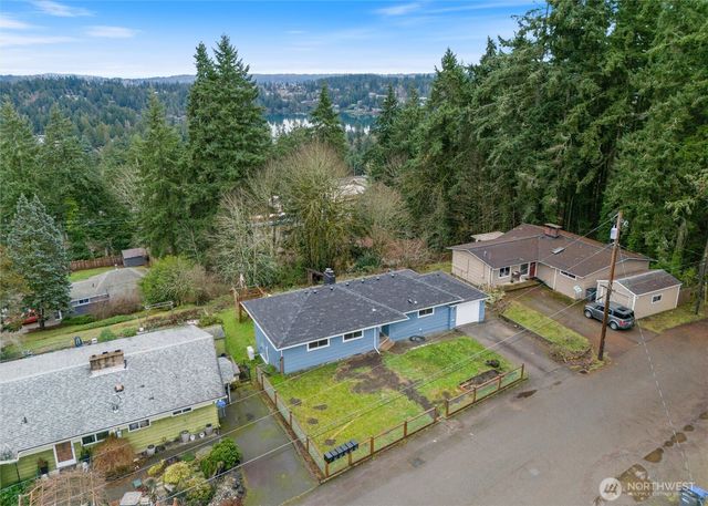 1530 Crestview Drive, Bremerton, WA 98312