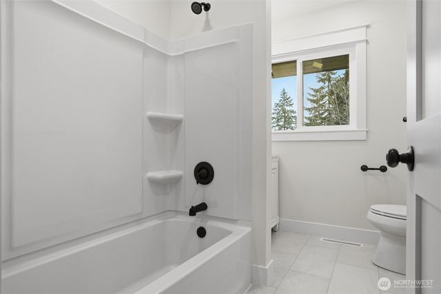 1530 Crestview Drive, Bremerton, WA 98312