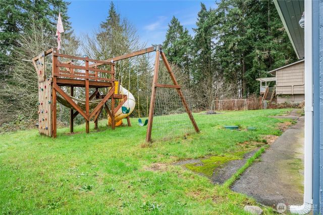 1530 Crestview Drive, Bremerton, WA 98312