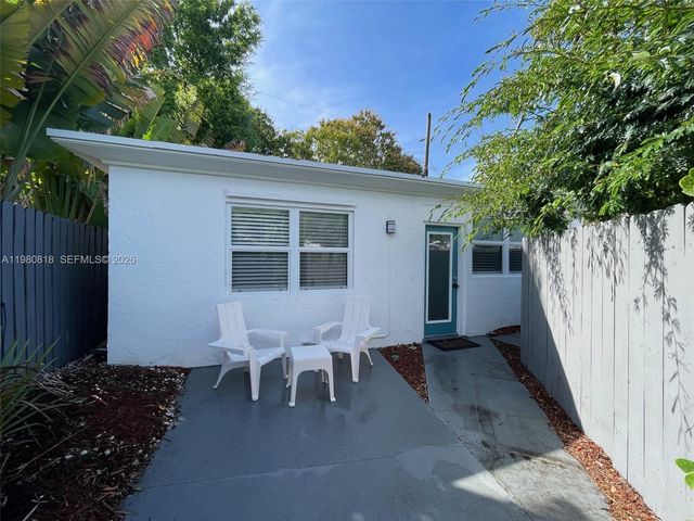 305 NE 15th Ave REAR, Fort Lauderdale, FL 33301
