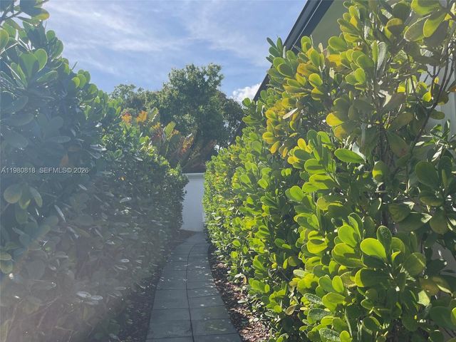 305 NE 15th Ave REAR, Fort Lauderdale, FL 33301