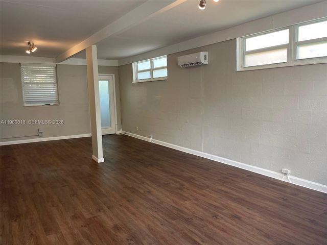 305 NE 15th Ave REAR, Fort Lauderdale, FL 33301