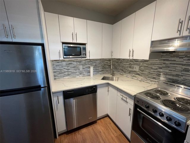 305 NE 15th Ave REAR, Fort Lauderdale, FL 33301