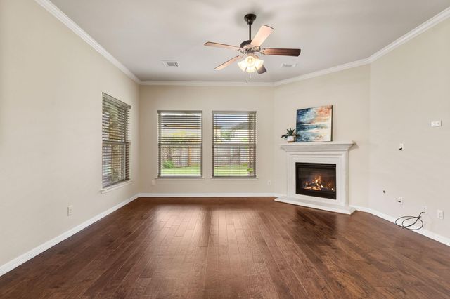 22 Willow Bay Drive, Missouri City, TX 77459