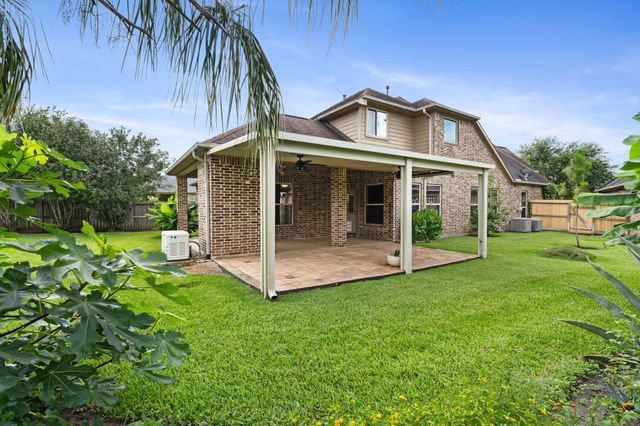 22 Willow Bay Drive, Missouri City, TX 77459