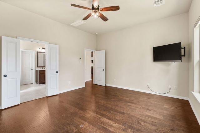 22 Willow Bay Drive, Missouri City, TX 77459